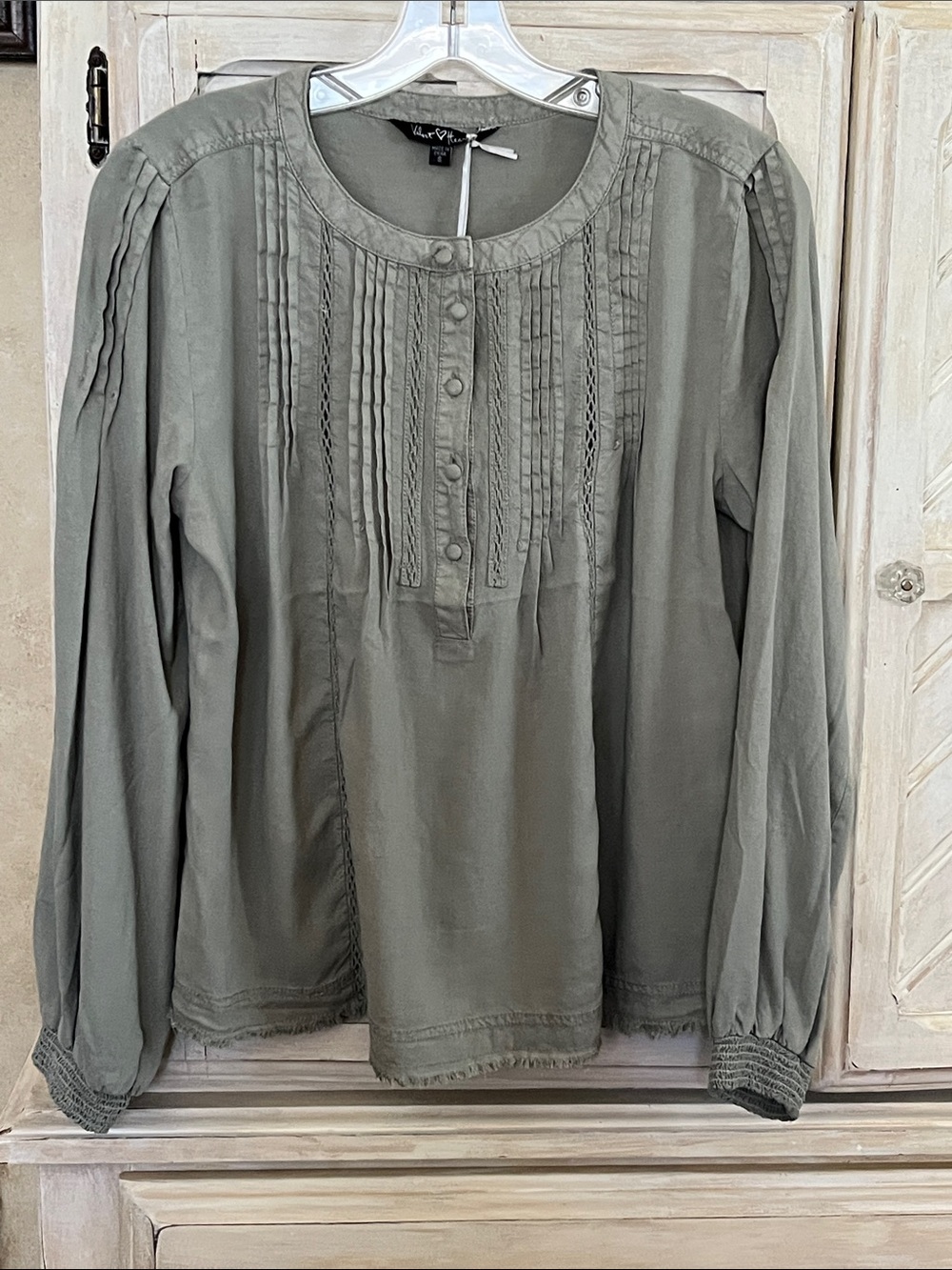 NWT Velvet Heart Top Sage Green Color Size Small